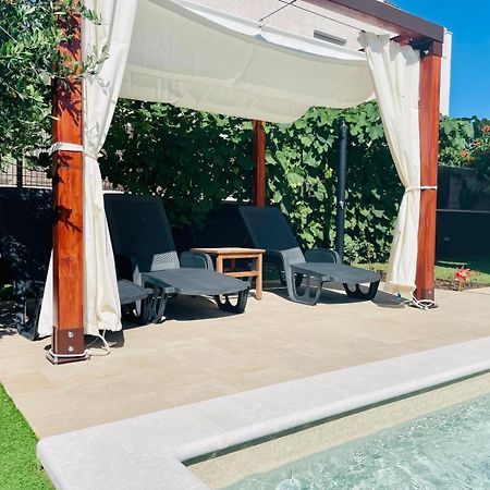 Boutique Apartment With Private Pool For Your Exclusive Use Novigrad Istria Exteriör bild