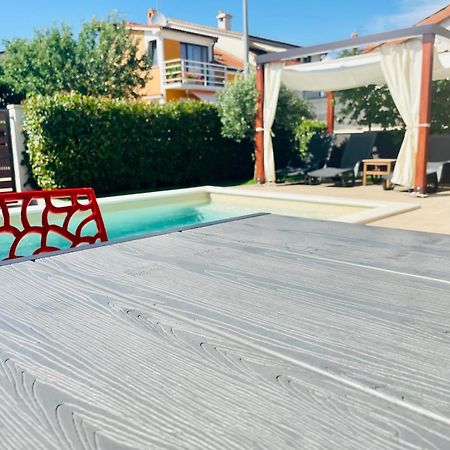Boutique Apartment With Private Pool For Your Exclusive Use Novigrad Istria Exteriör bild