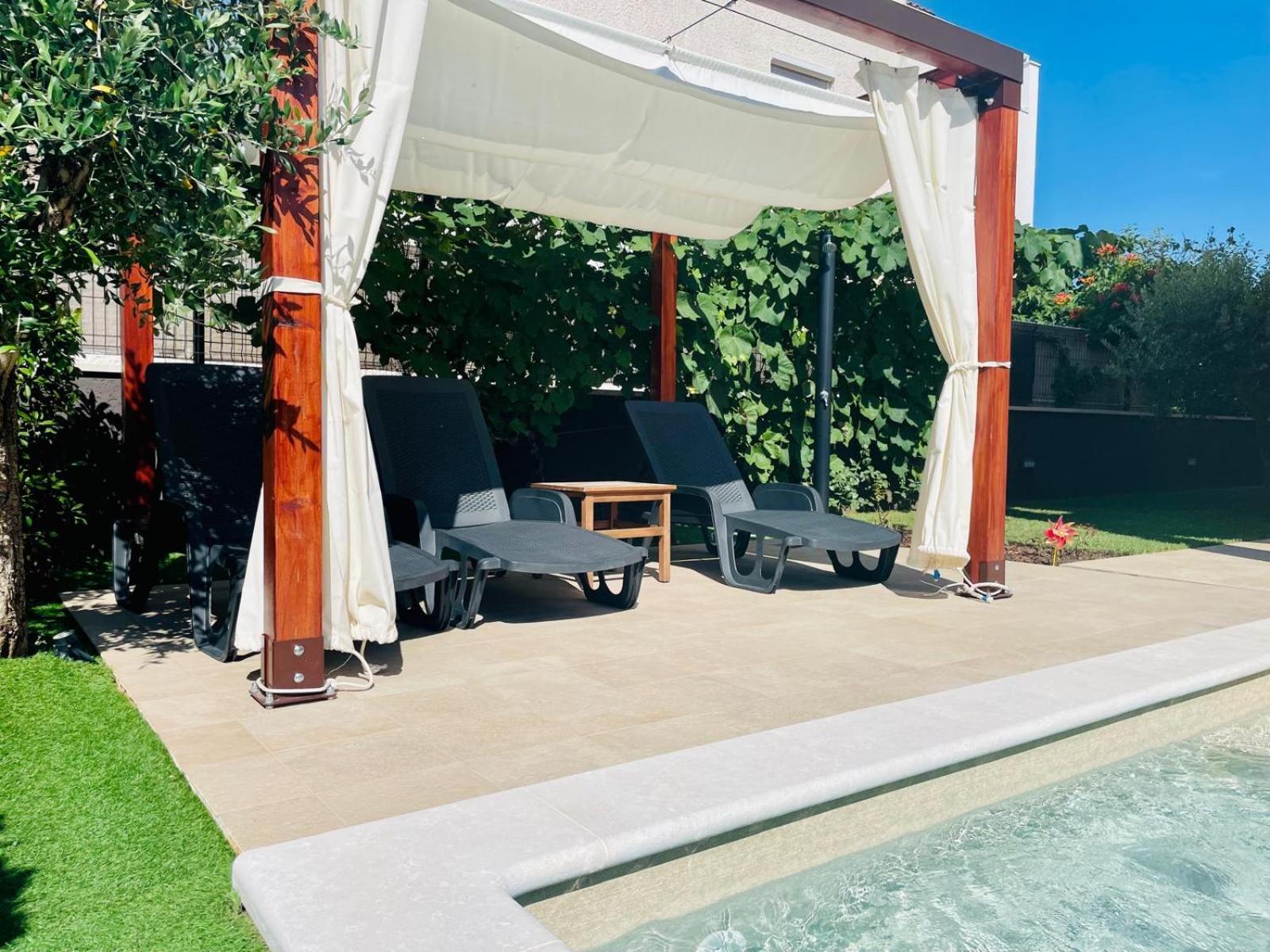 Boutique Apartment With Private Pool For Your Exclusive Use Novigrad Istria Exteriör bild