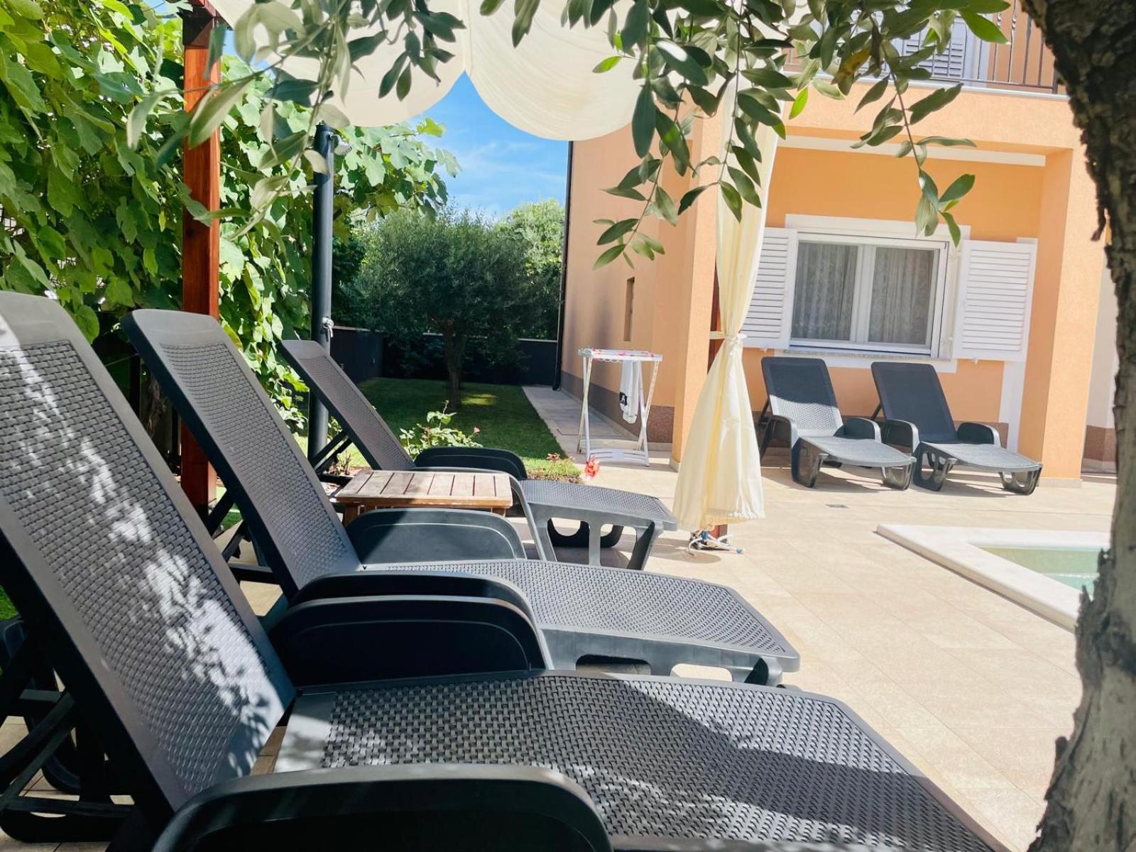 Boutique Apartment With Private Pool For Your Exclusive Use Novigrad Istria Exteriör bild
